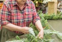 Professional Tips for Decorating a Christmas Garland