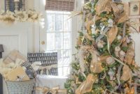 Finally: Christmas Tree and Mantel Decor Reveal