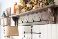 Cozy Farmhouse Dining Room Decor for Fall
