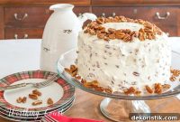 Classic Red Velvet Cake with Cream Cheese Frosting