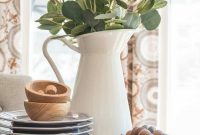 Fall Decor: Early Centerpiece, Porch and Hydrangea Tips