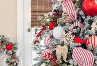 How to Choose, Set Up and Fluff an Artificial Christmas Tree