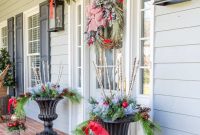 Welcoming Christmas Front Porch Decorating Ideas
