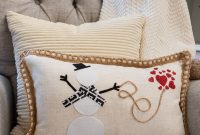 DIY No-Sew Winter and Valentine’s Pillow (All-in-One)