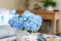 Style Showcase 85: Casual & Swanky Home Tours, DIY Beach Art