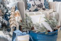 Elegant Blue and Neutral Christmas Decor Ideas