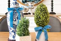 Elegant French Blue and Silver Christmas Dining Room Ideas