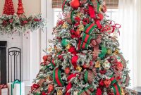 Christmas & Thanksgiving Hosting: Table Settings and Tomato Soup