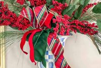 25+ Christmas Ribbon Decorating Ideas