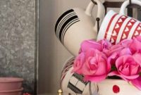 Heart Cinnamon Rolls, V-Day Crafts, Spaghetti Soup & Antiques