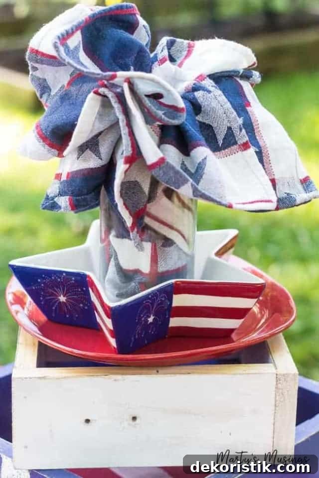 Patriotic Red, White and Blue Decorating Ideas 7 patriotic table centerpiece