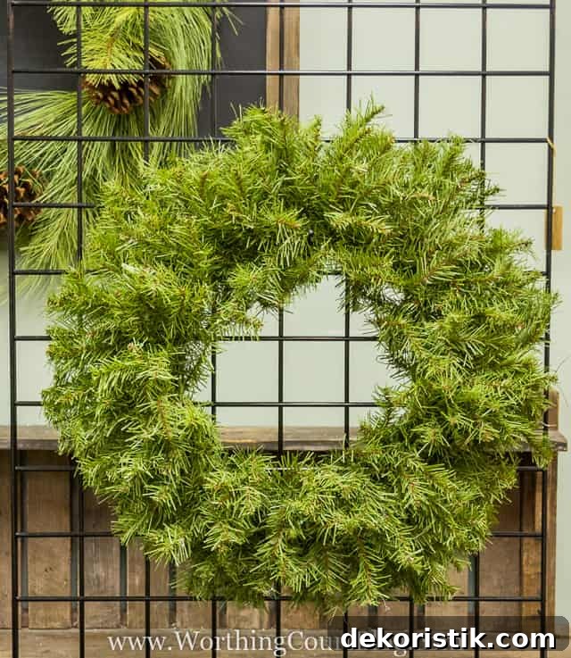 How To Decorate A Christmas Wreath Like The Pros