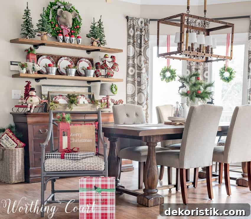 Rustic farmhouse Christmas breakfast nook || Worthing Court