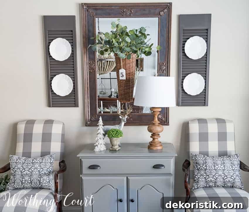 Dining room winter vignette || Worthing Court