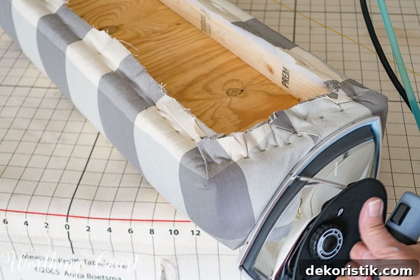 Step by step directions for building and upholstering this easy farmhouse style bench. The measurements can be adapted to any size bench. || Worthing Court