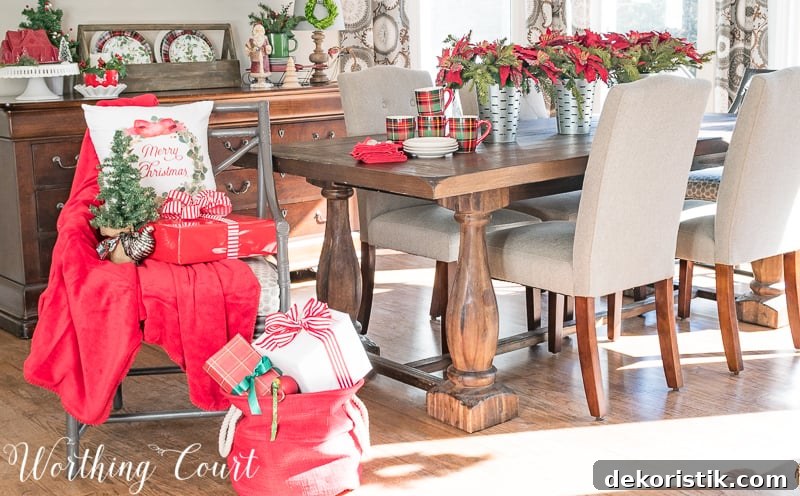 Celebrating A Nostalgic Christmas In My Breakfast Room #christmas #christmasdecorations #breakfastroom #centerpiece