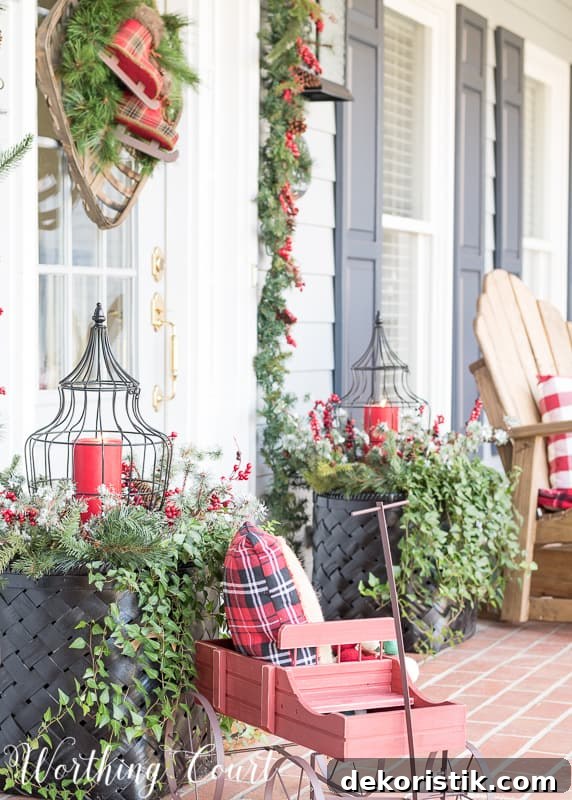 Outdoor Christmas planters #christmas #christmasplanters