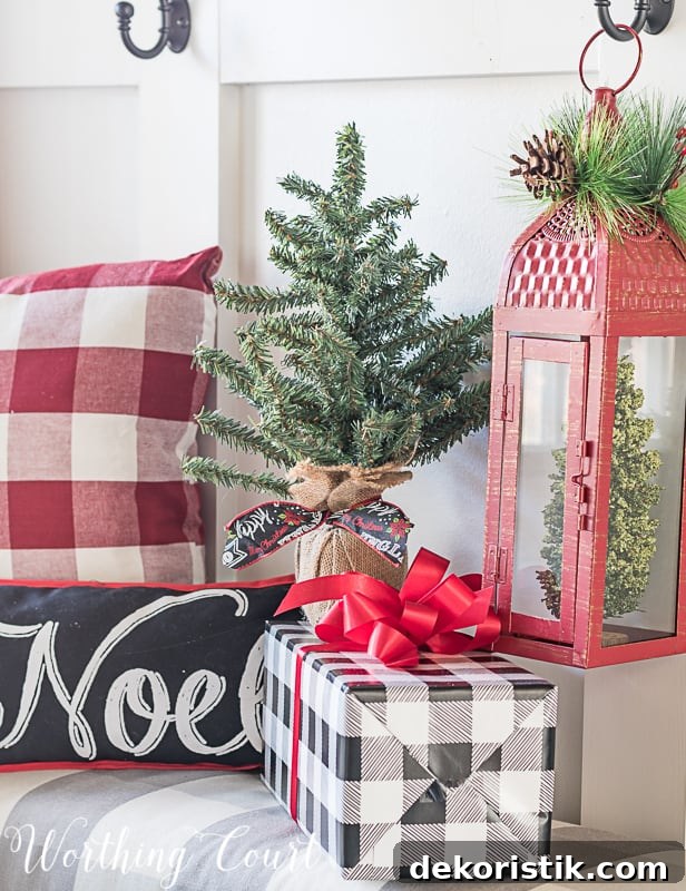 Christmas vignette #christmasdecor
