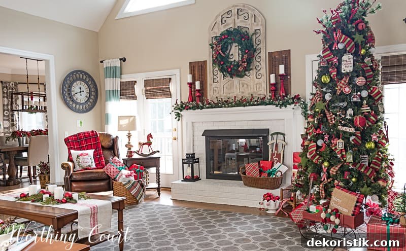 Take A Tour Of My Cozy And Festive Christmas Family Room #christmasdecor