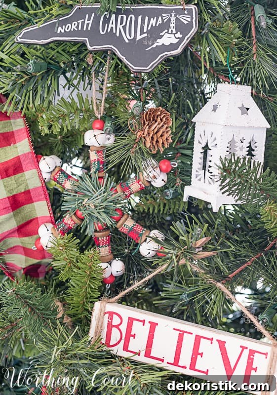 Red and green Christmas tree ornaments #christmasdecor