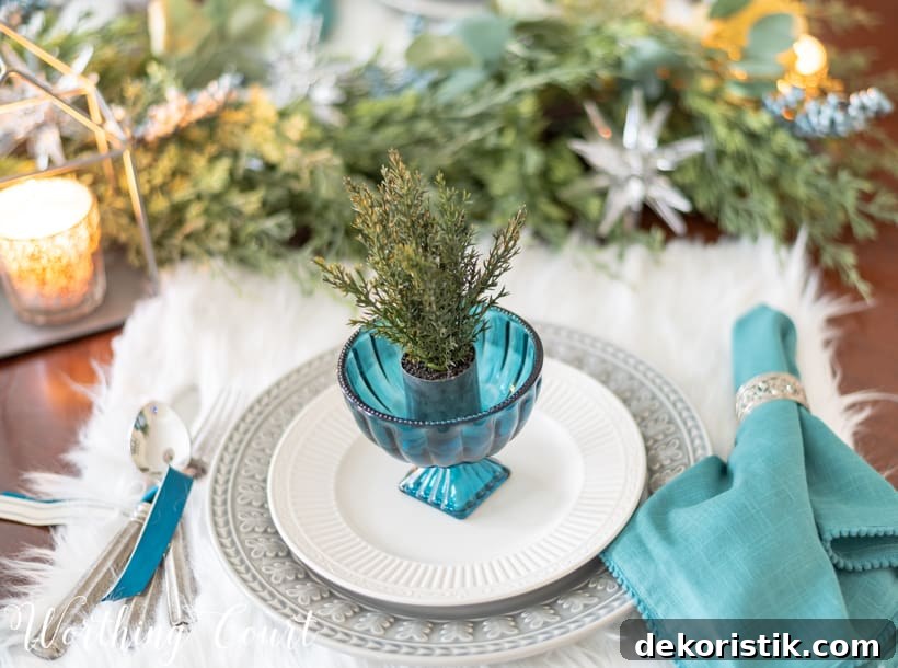 There are blue napkins beside the plates.