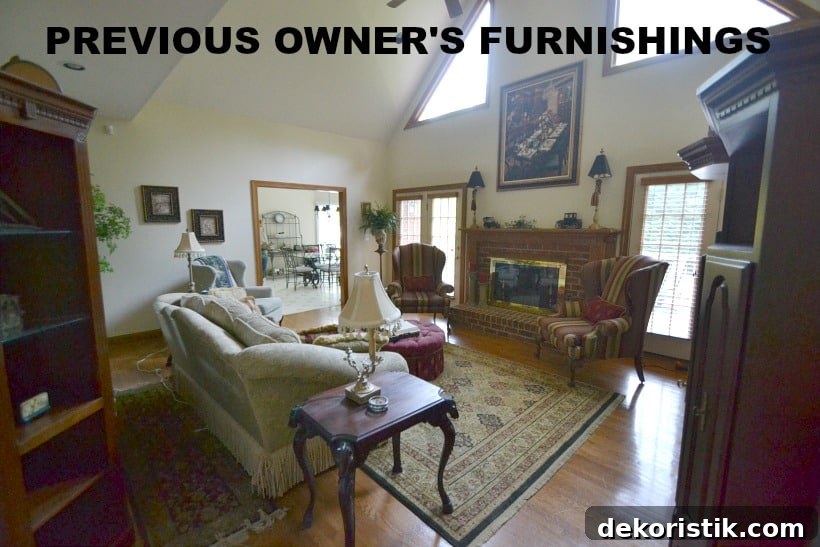 family room before remodel