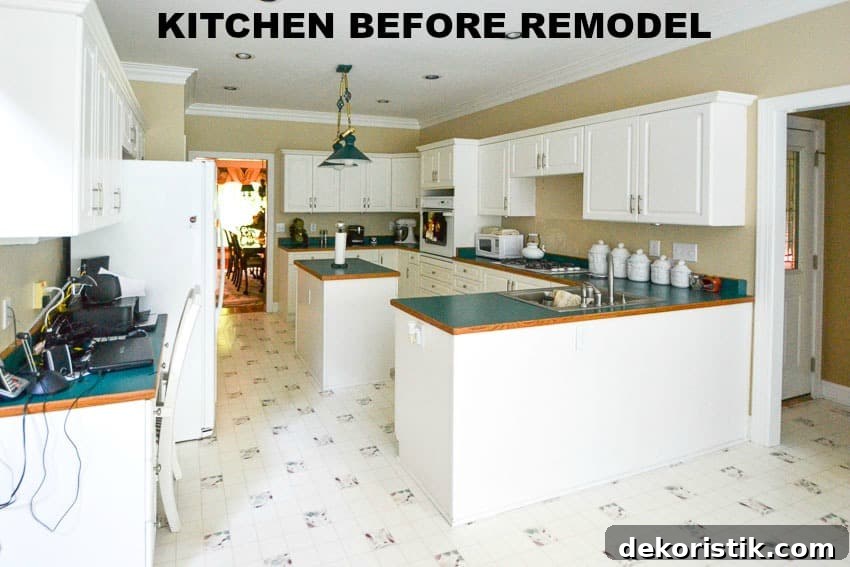 Kitchen before remodel