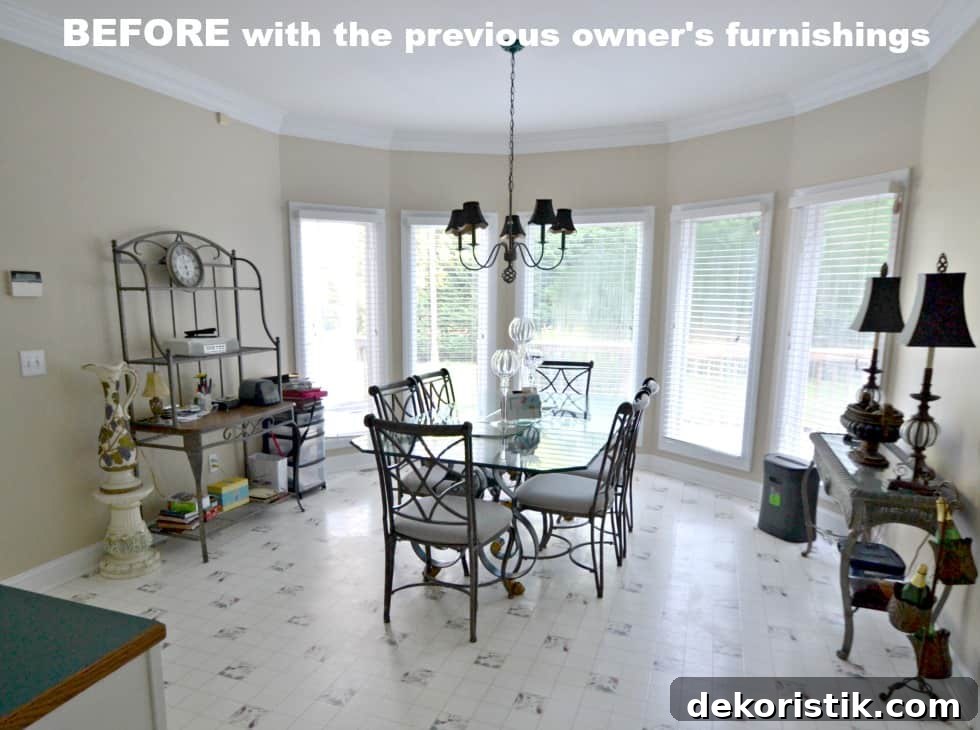 Breakfast Area Before The Makeover