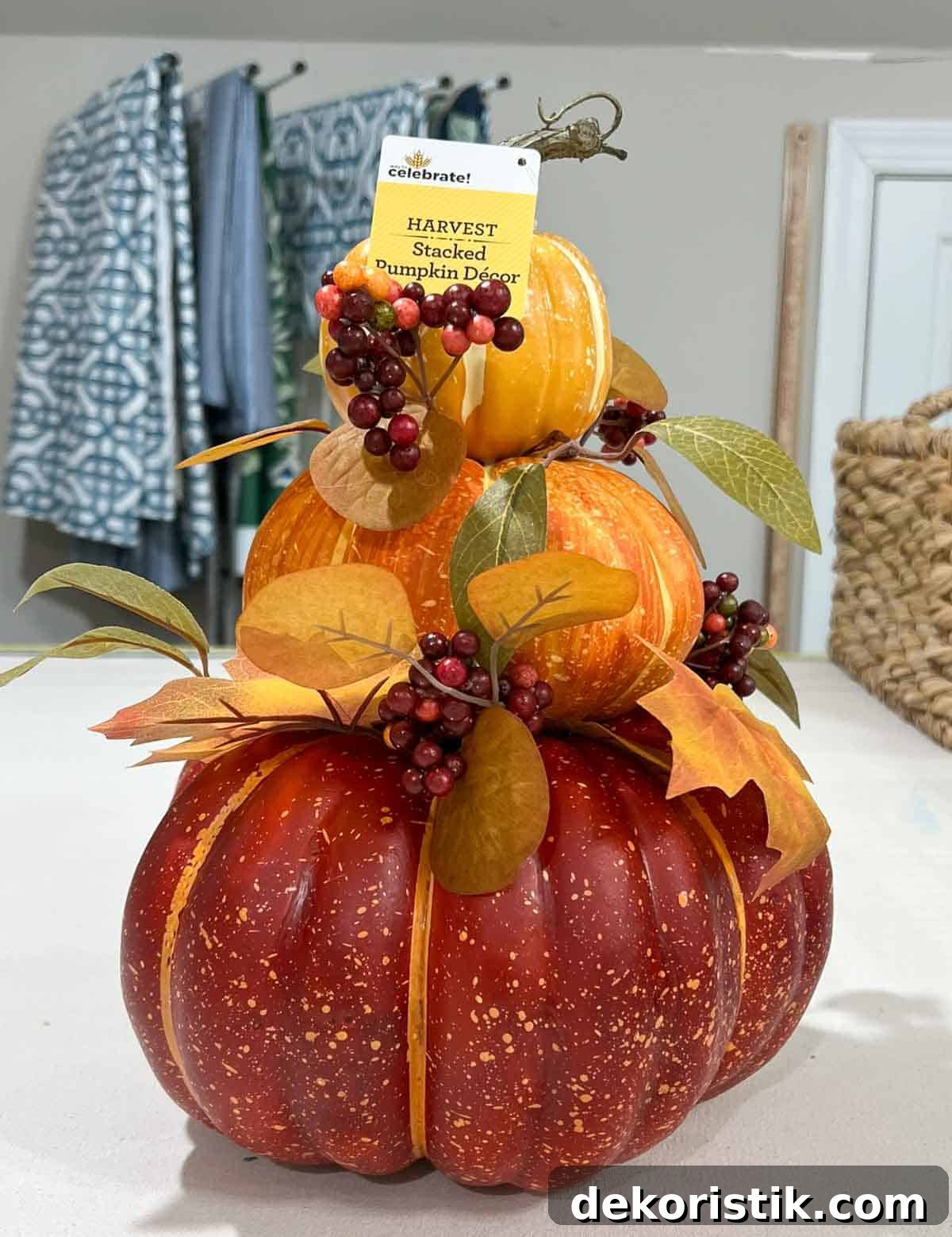 DIY Painted Pumpkin Centerpiece Ideas for Fall Decor 9 faux pumpkin topiary