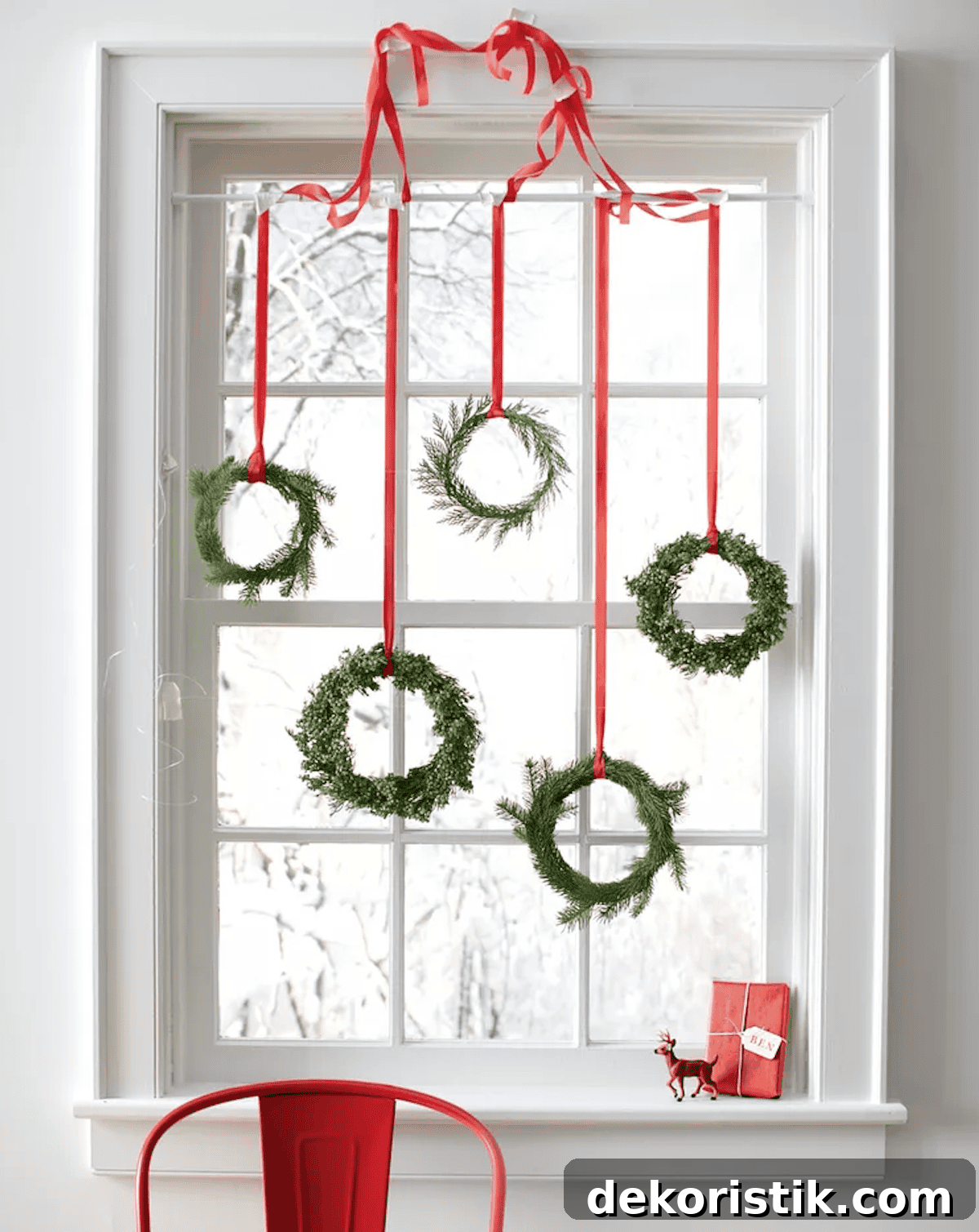 Weekly Muse Issue 28: Creative Trends and Highlights 8 Christmas window decorations
