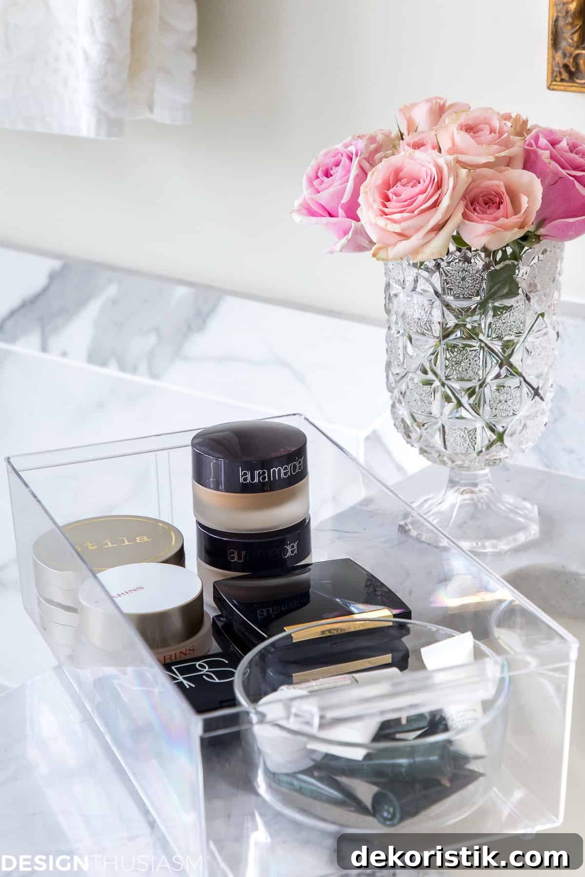 vignette on a lucite tray