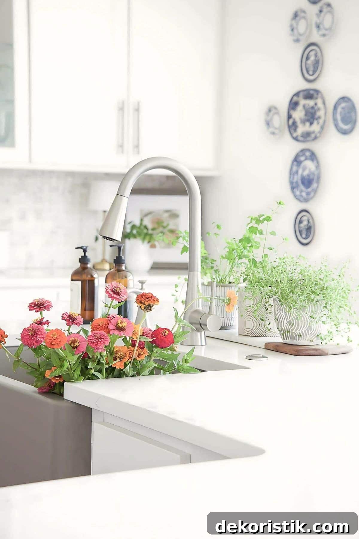 Decorating Kitchen Countertops