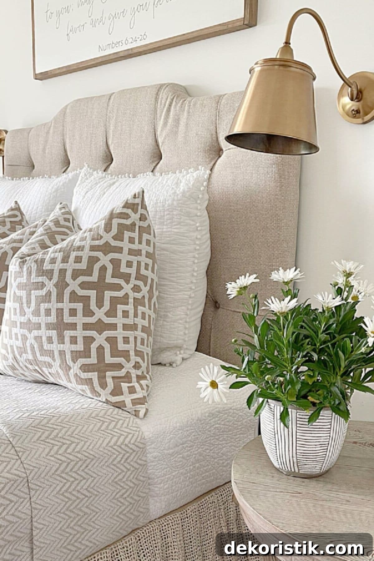 Summer Decor Ideas to Refresh Every Room 4 summer guest room
