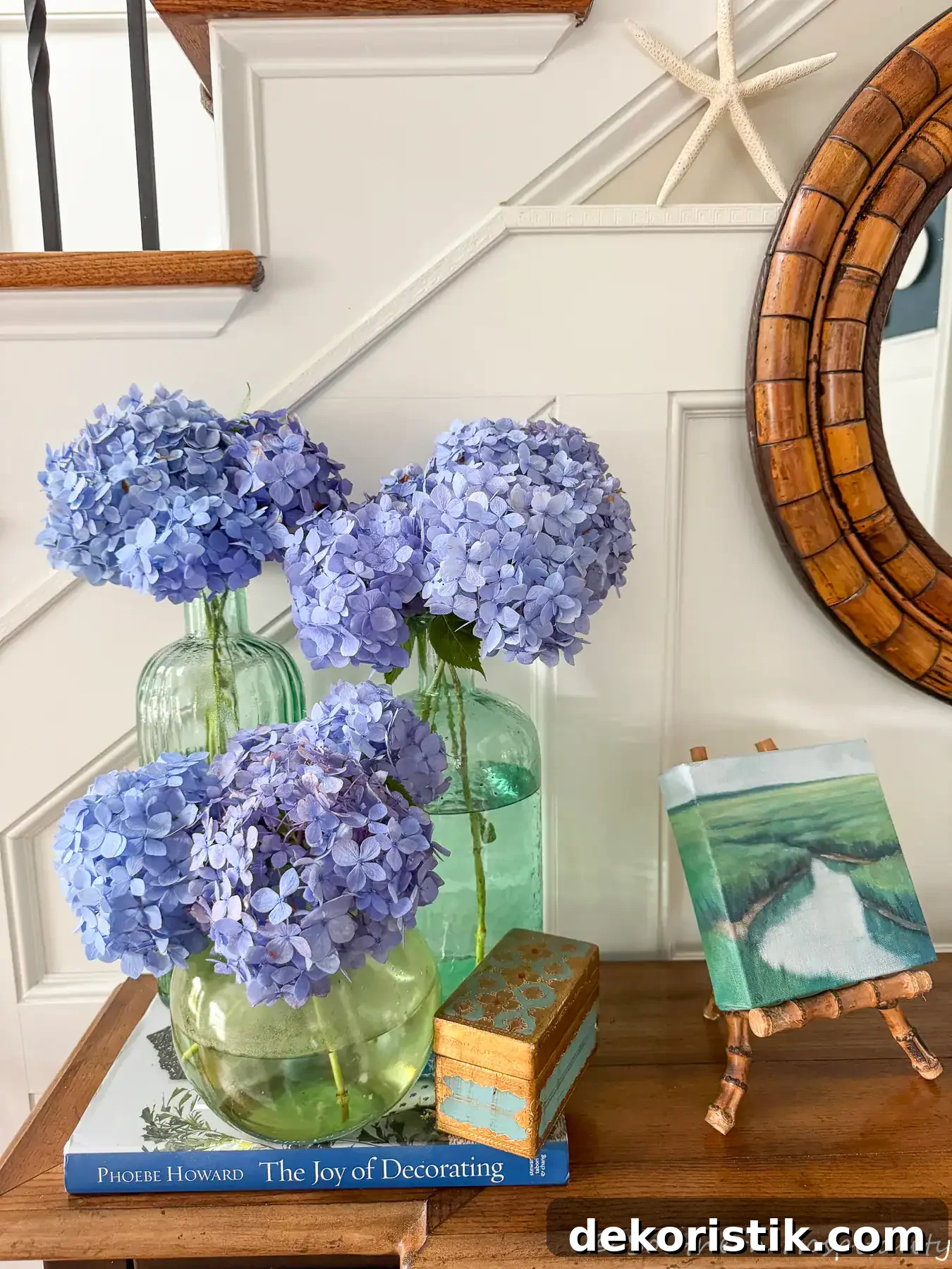 Charming Summer Home Decor Ideas with Personality 6 Decorating with blue hydrangeas